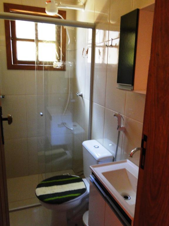 Quadruple Room Shower,463860909:JPEG